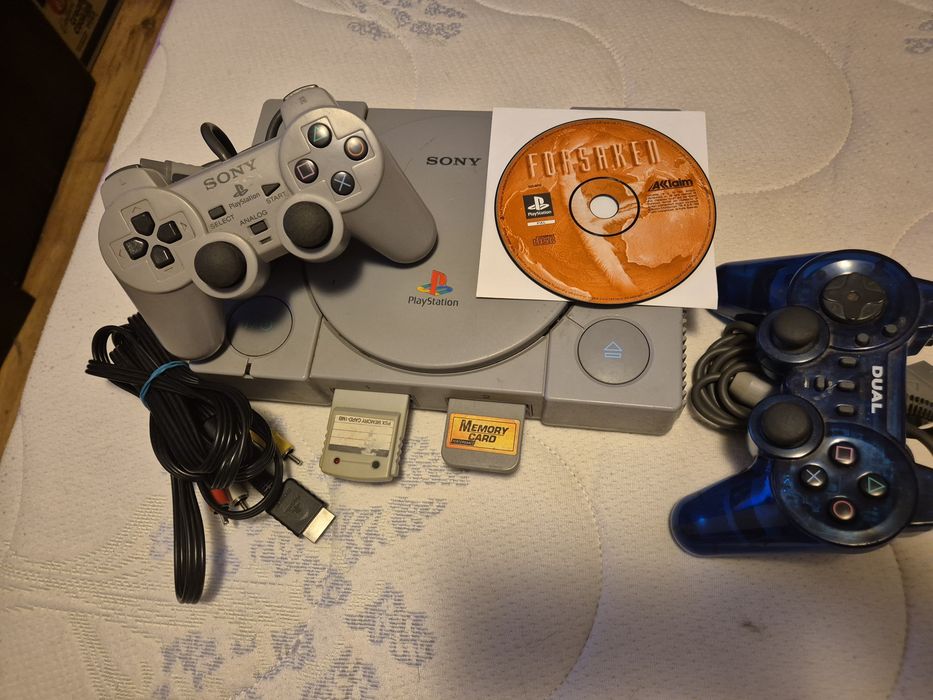 Playstation 1 ps1 ps one ps 1 complet cu 2 manete, 2 carduri 1 joc