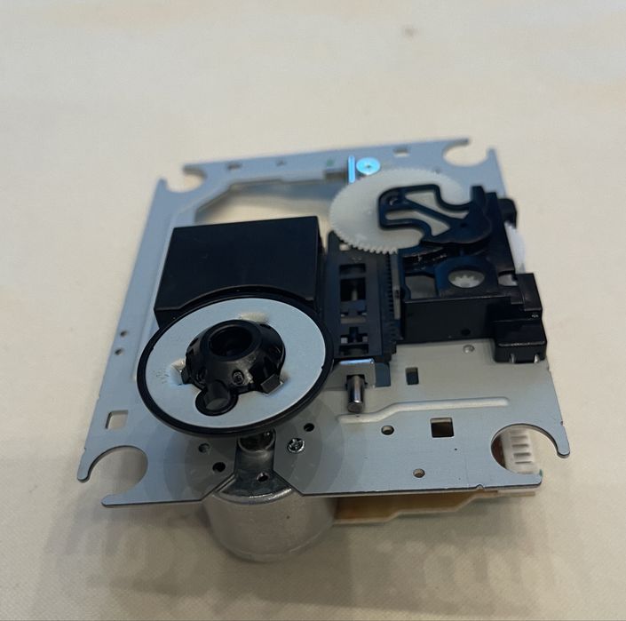 Sistem Optic-Laser-Pioneer PD 10AE sau PD 30AE.