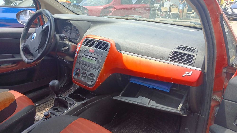 Dezmembrez Fiat Punto 1.3 Diesel DIN 2008 - 199A2000