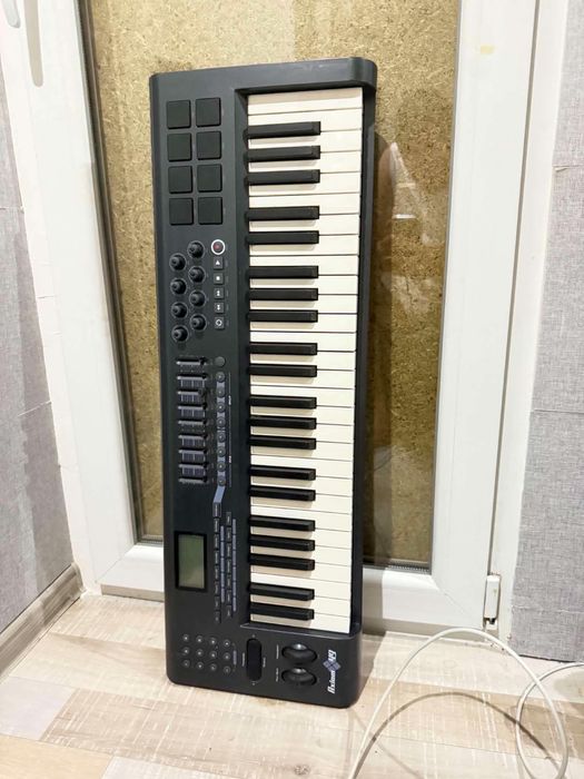 M-Audio Axiom 49 – MIDI клавиатура