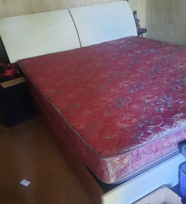 Кровать двухспальная