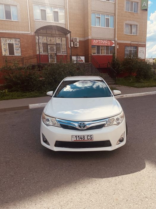Toyota Camry 50 LE 2012