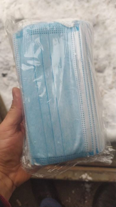 Маски медицинские защитные одноразовые