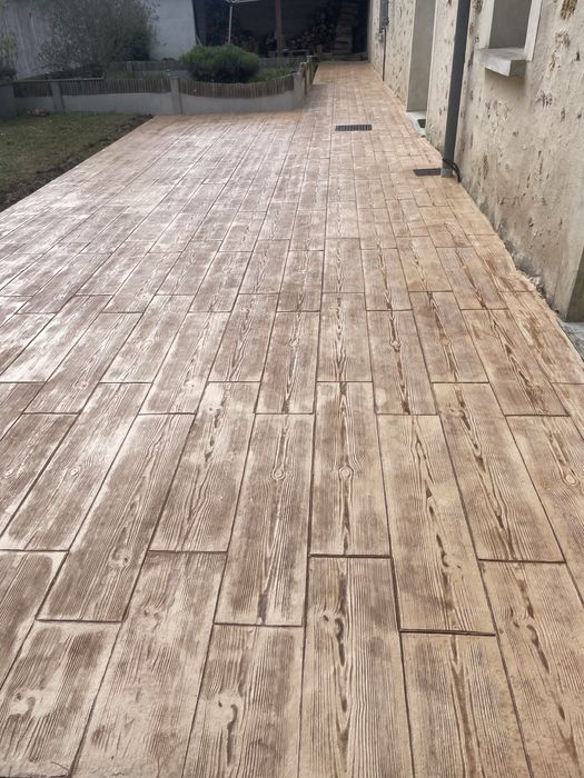 INTRETINERE beton amprentat