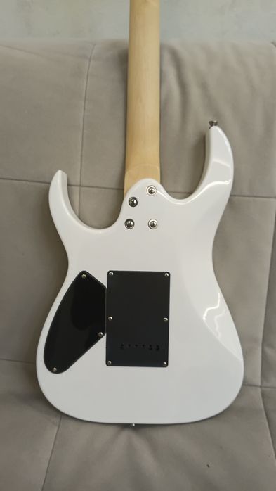 Элетрогитара астана