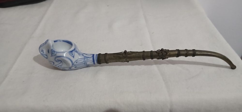 Vand Pipa din : portelan ,cupru. Nepal