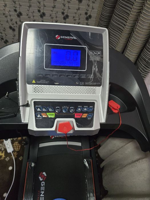 Продаю беговую дорожку General Fitness GF-5030M