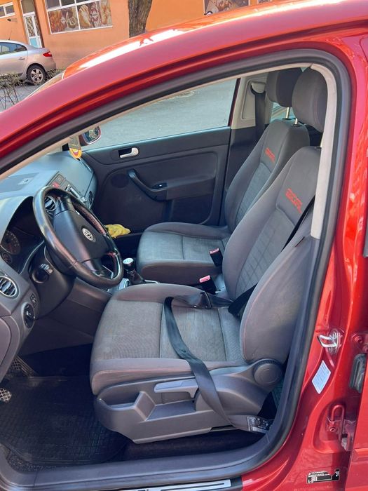 Volkswagen Golf 5 plus Goal edițion!