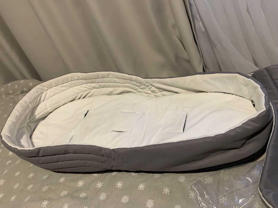 КоличкаCybex priam и стол Cybex cloud Z I-size