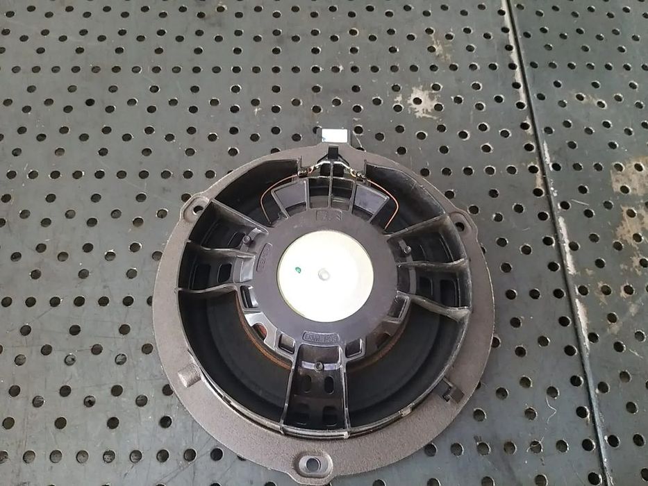 Boxa audio stanga fata peugeot 3008 2 980607108000