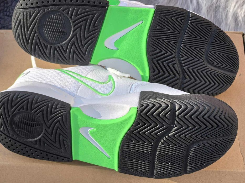 Nike Court Lite оригинални дамски сникърси нови еко кожа 38