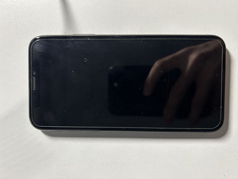 iPhone X в хорошем состояние торг минимальный