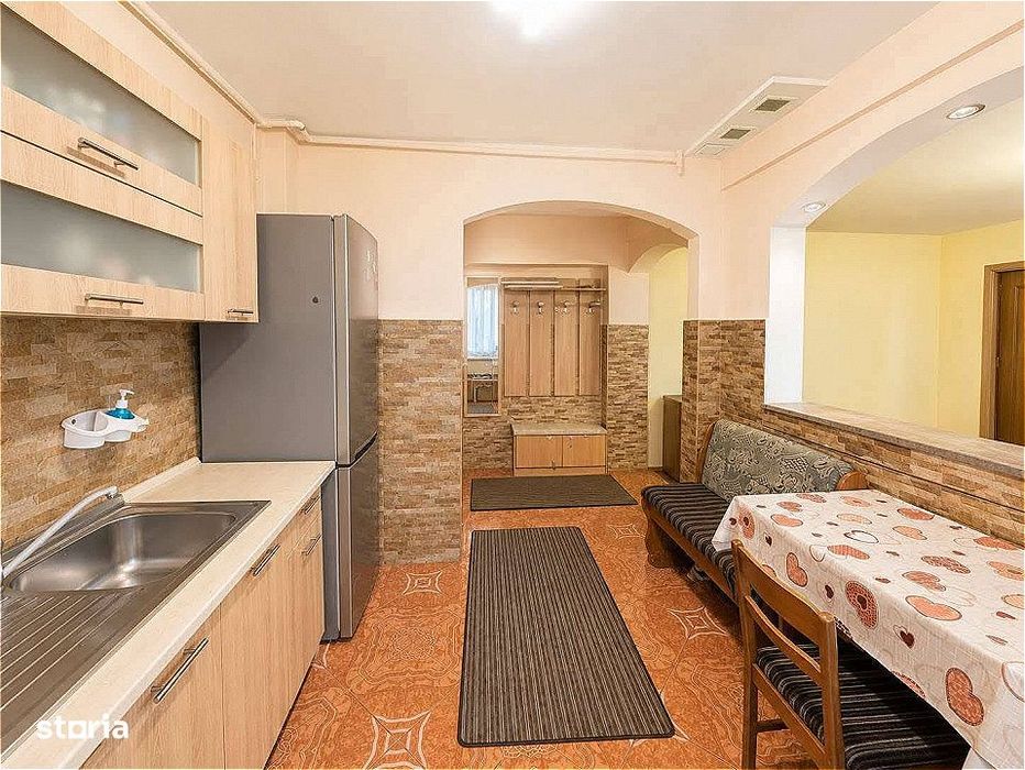 Locatie excelenta in Gheorgheni! Apartament cu 3 camere, locuit sau i — fotografia 1