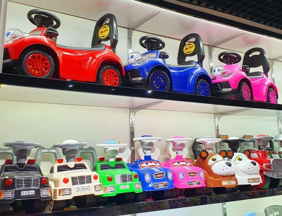 Новые машинки с ручкой.