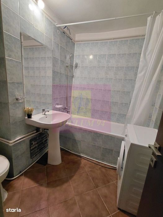 Apartament de 2 camere bd Decebal stradal