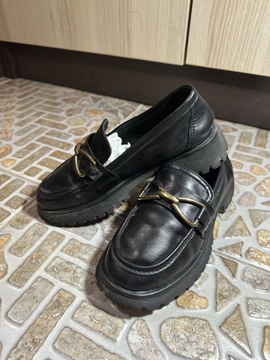 Классичиские туфли для девочек