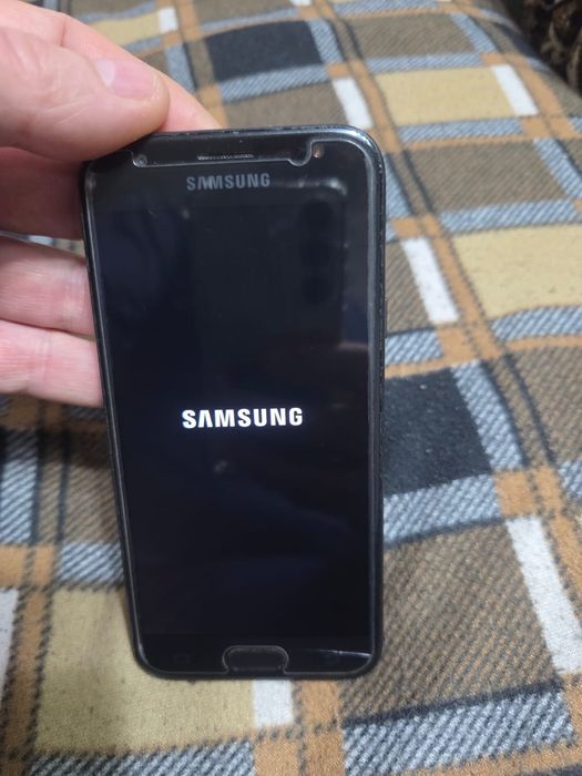 Продам самсунг j330