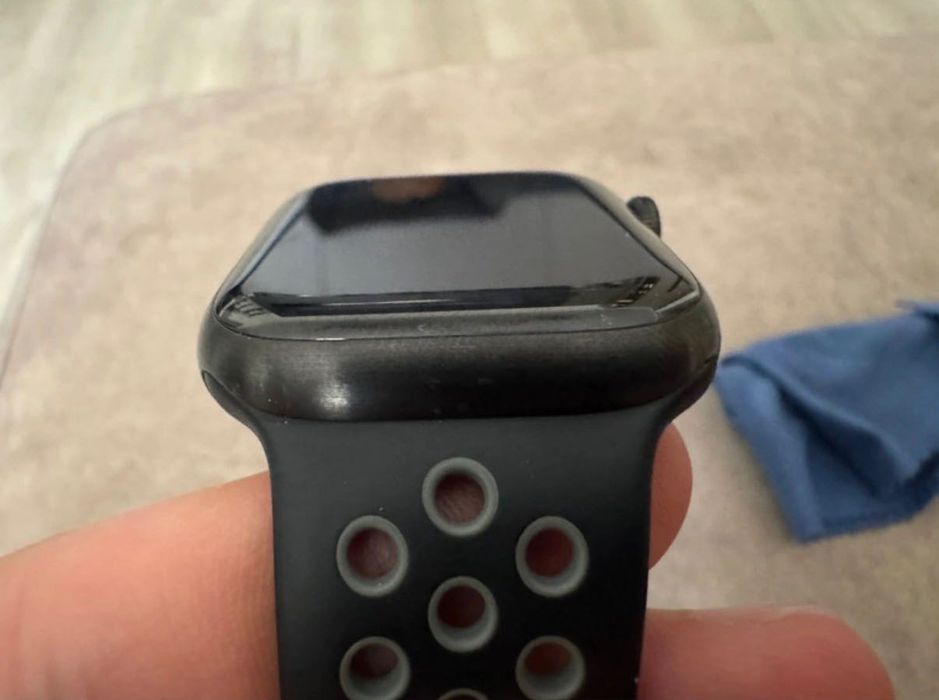 Apple Watch Series 7 4G (Cellular + GPS) Titanium & Sapphire