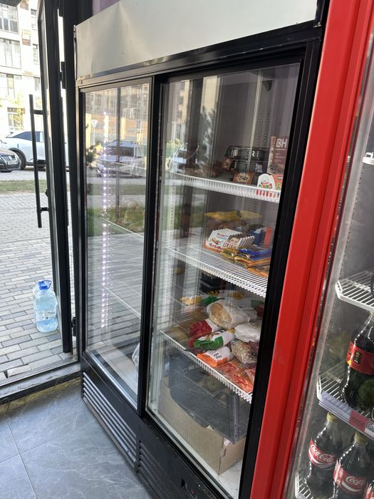 Продам холодильник двухдверный