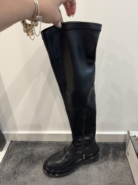 Лоуфъри естествена кожа и естествен лак и естествен велур