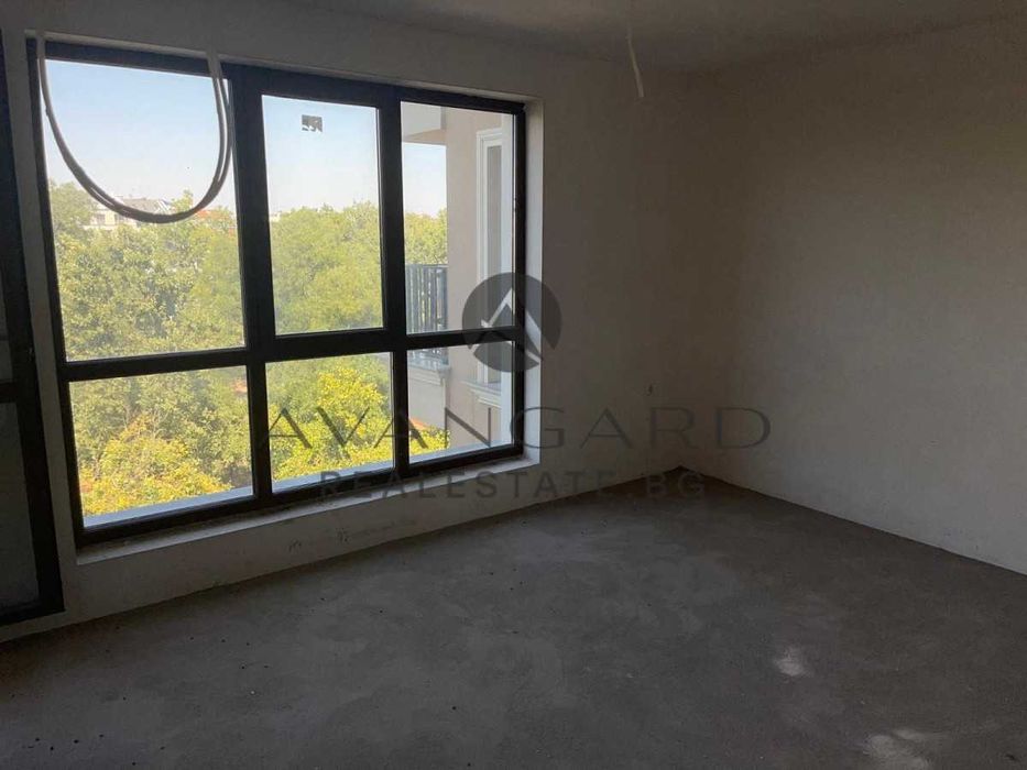 Продава се Тристаен апартамент в Пловдив, Център - 94 кв.м за 2483 €/кв.м - Снимка #3