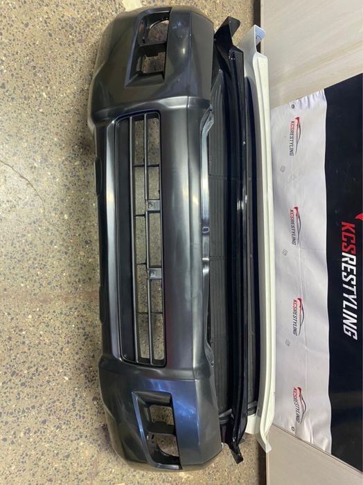 Передний бампер Toyota Land Cruiser Prado 120