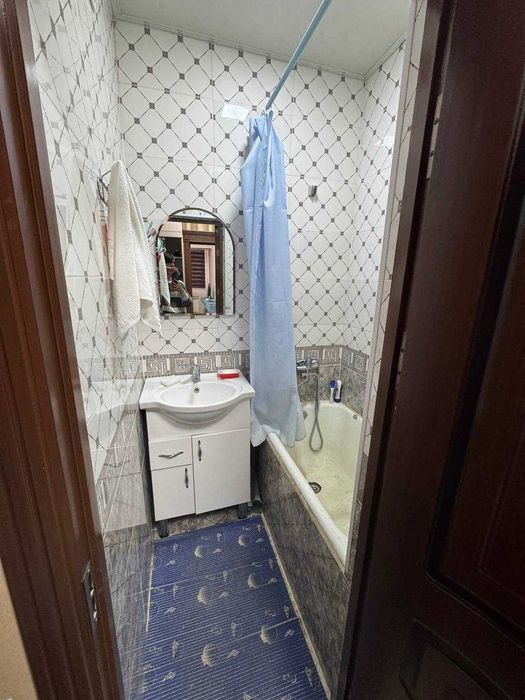 Метро Машинасозлар, 2 хоналик тоза квартира. 1-этаж, закрытый двор.