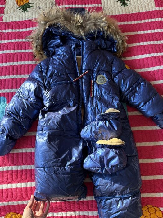 1900 срочно продаем куртку комбез