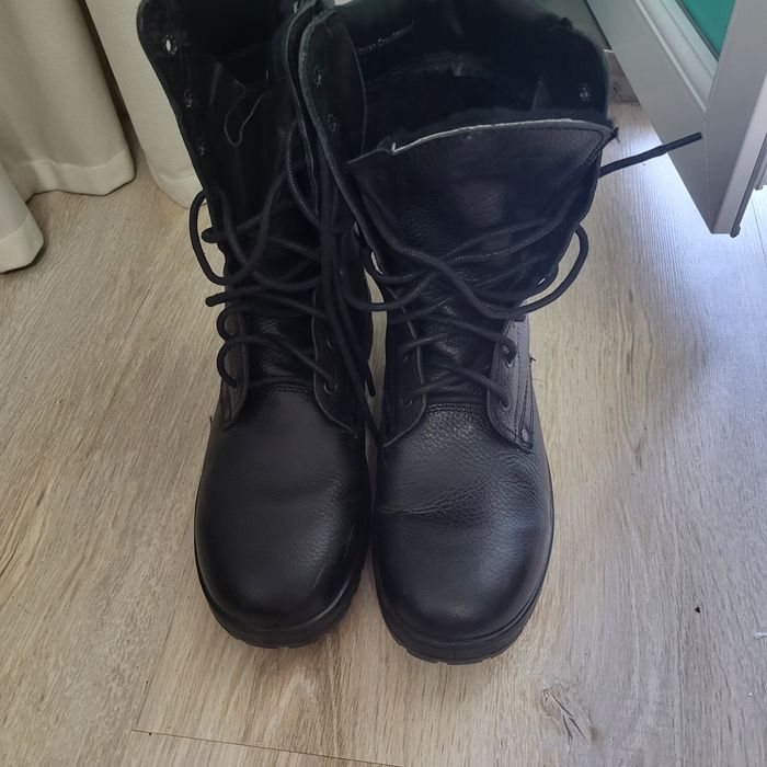 Продам берцы. Натуралка полностью