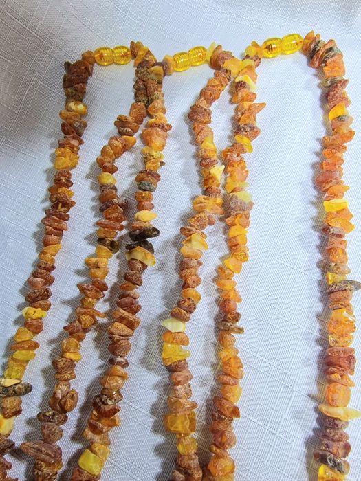 Бусы Янтарь необработанный.