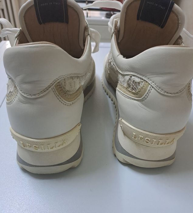 Adidasi sneaikers Le silla nr 37    200lei