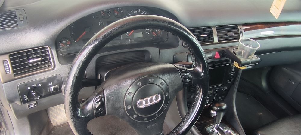 Продавам Ауди а 6