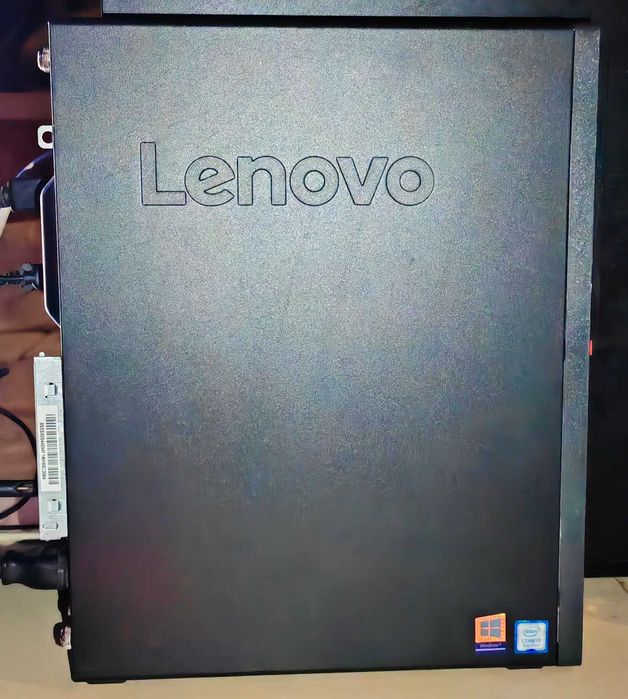 Lenovo ThinkCentre M720s SFF/Core i5-8400/16GB RAM/256GB SSD/Intel UHD