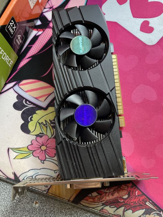 Видеокарта 1650 mini atx 4gb
