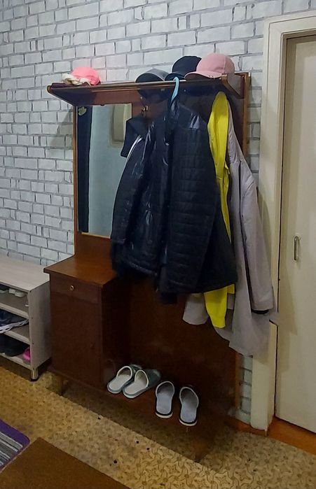 Отдам бесплатно мебель