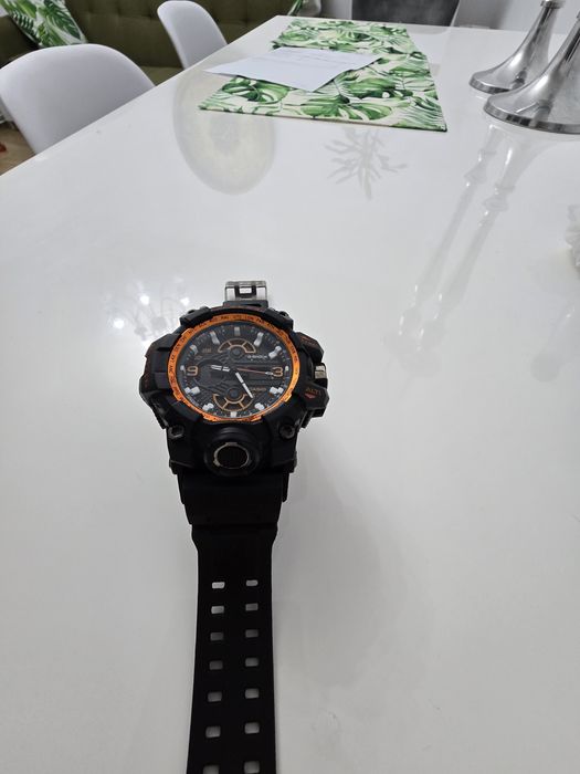Ceas g shock cu bratara schimbată