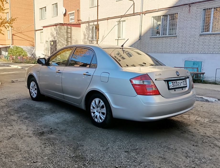 Продам городской седан