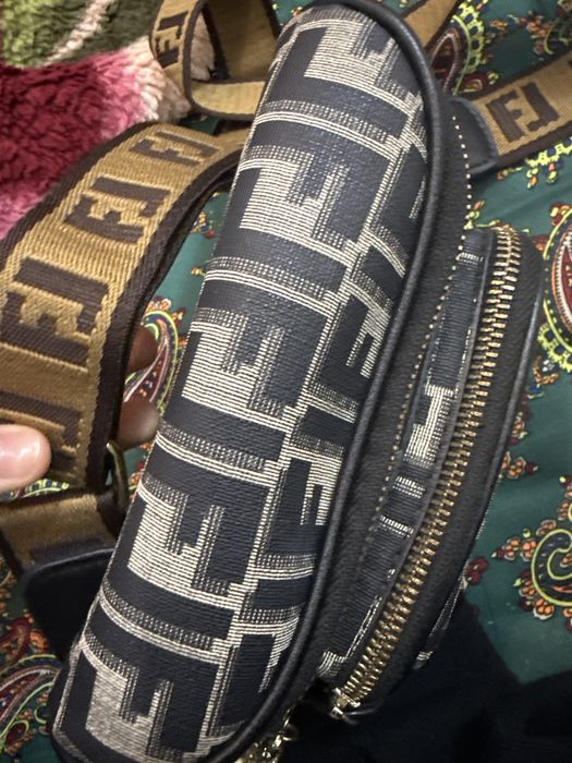 Sumka holati yahwi kup taqilmagan yangi holatta turipdi