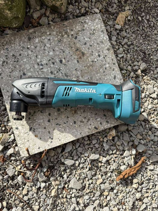 Мултифункционален Инструмент Makita DTM50Z