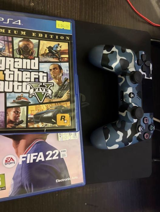 Playstation 4 slim