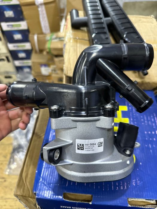 Водяной насос помпа Equinox malibu captiva tracker monza onix orlando