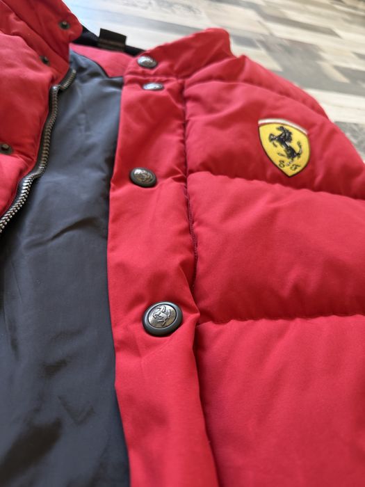vesta Ferrari Limited Edition