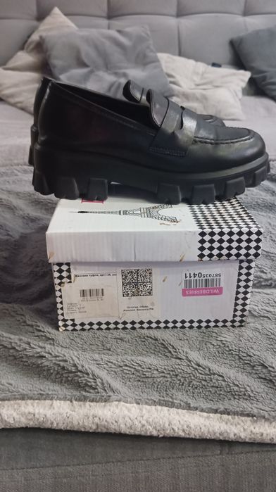 Продам обувь женскую.