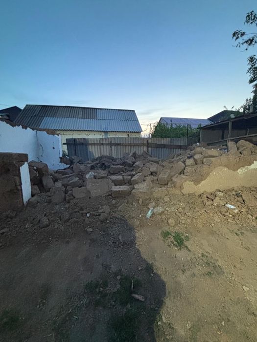Саман тас сатылады. 1 шт 30 теңге