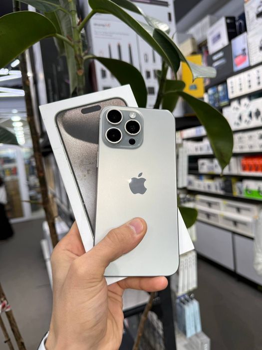 IPhone 15 Pro Max   / 256 Gb