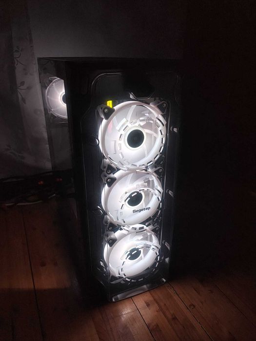 Desktop PC 64GB DDR4, 1000W Gigabyte 80+ gold Fara Placa Video