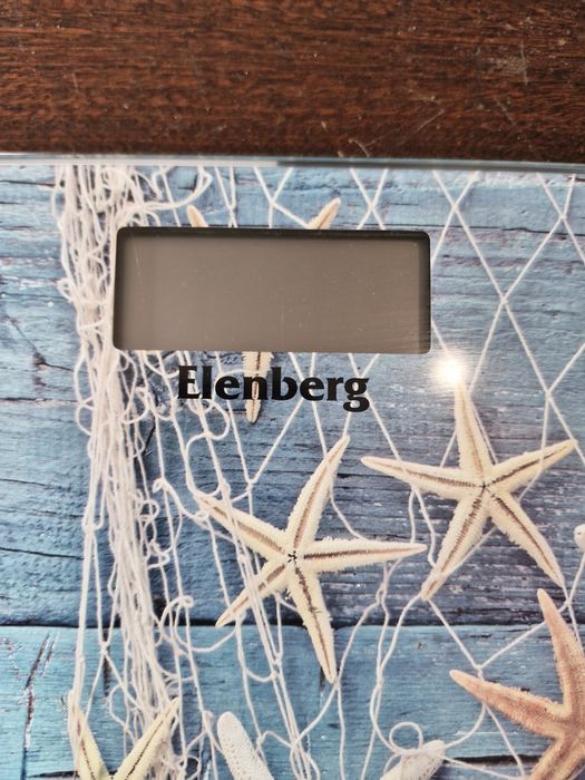 Весы электронные, напольные !!