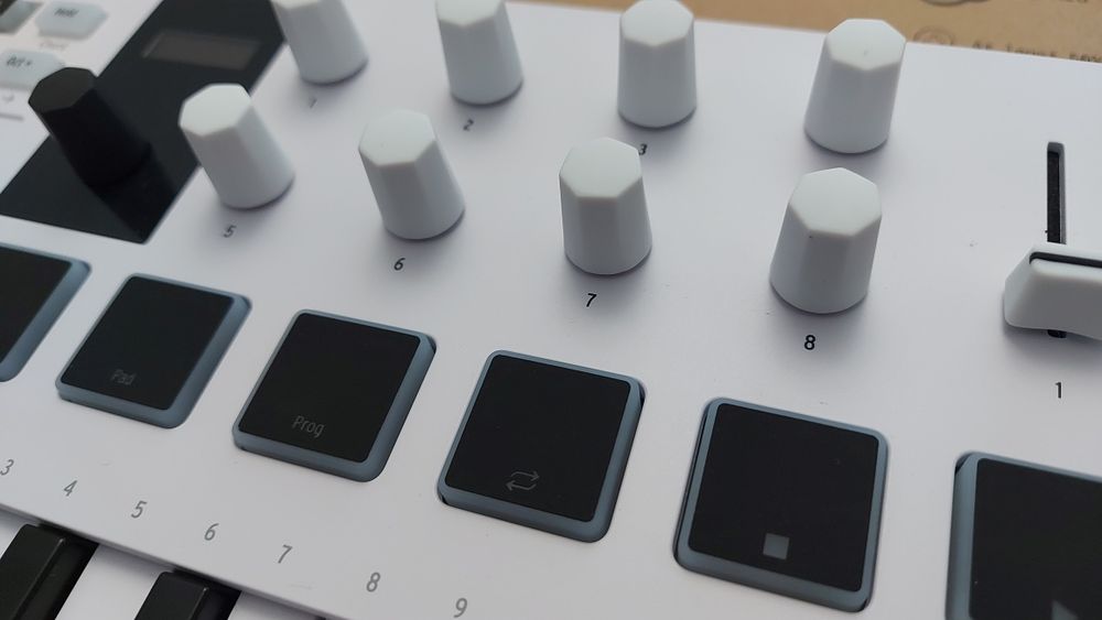 Arturia MiniLab3 controller MIDI USB-C