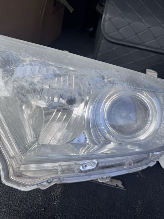 Продам фары Highlander