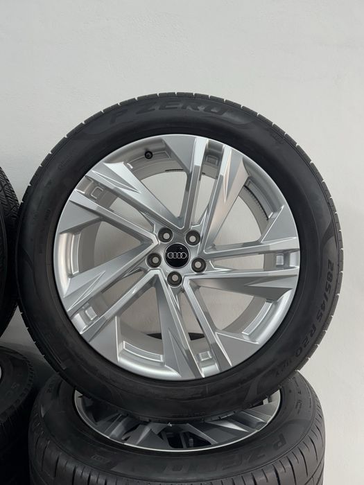 Jante Audi Q7 R20 Originale Pirelli de vara 2024 4M
